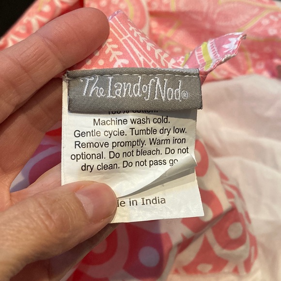 LAND OF NOD (Crate & Kids) *Crib* Bed Skirt Pink Mod Print Reversible - Picture 6 of 6